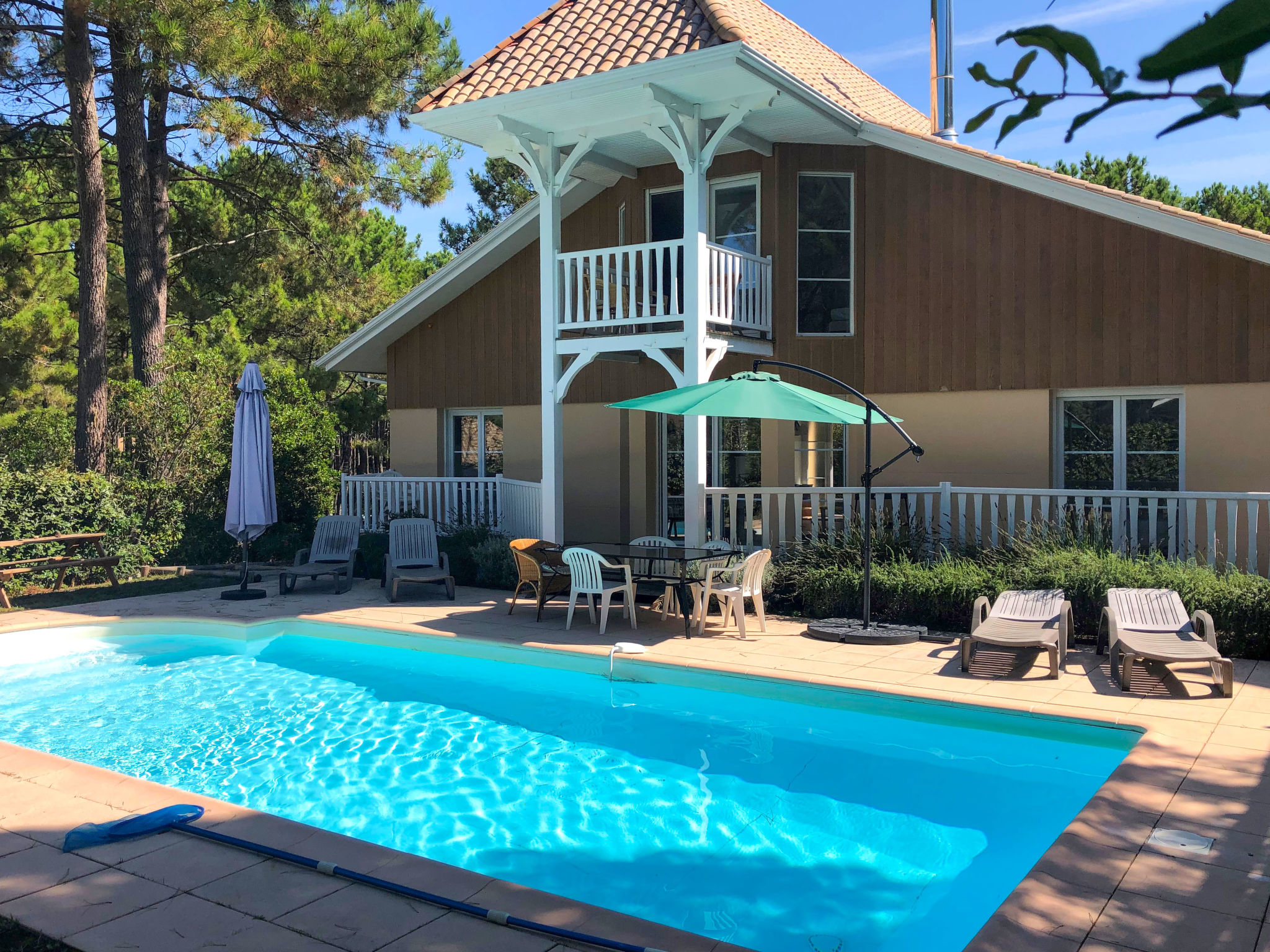 Photo 1 - Maison de 4 chambres à Lacanau avec piscine privée et jardin