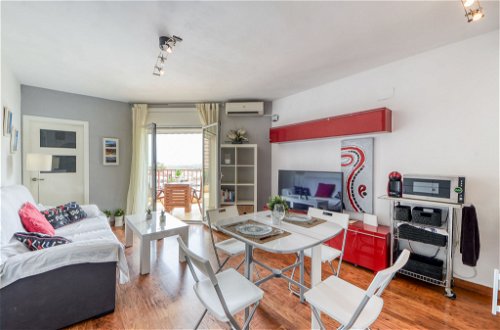 Foto 9 - Appartamento con 1 camera da letto a Roses con terrazza e vista mare