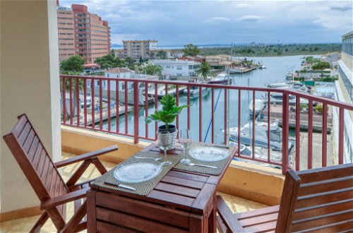 Photo 1 - Appartement de 1 chambre à Roses avec terrasse et vues à la mer