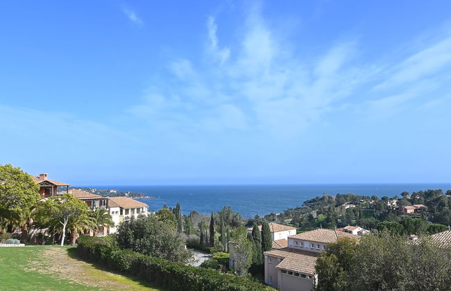Appartamento con 1 camera da letto a Saint-Raphaël con piscina e giardino - Foto 20