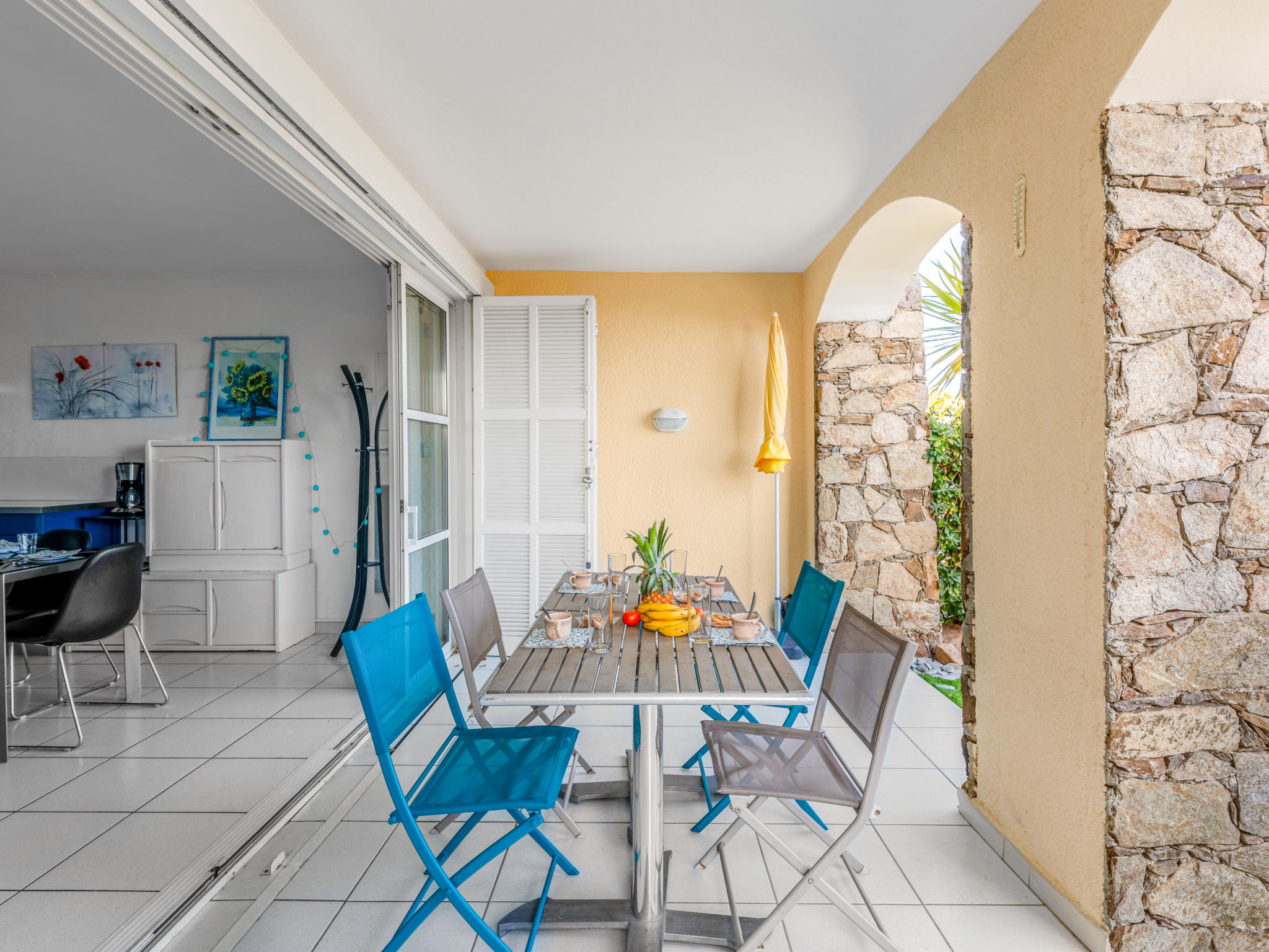 Photo 16 - 1 bedroom Apartment in Saint-Raphaël with swimming pool and garden