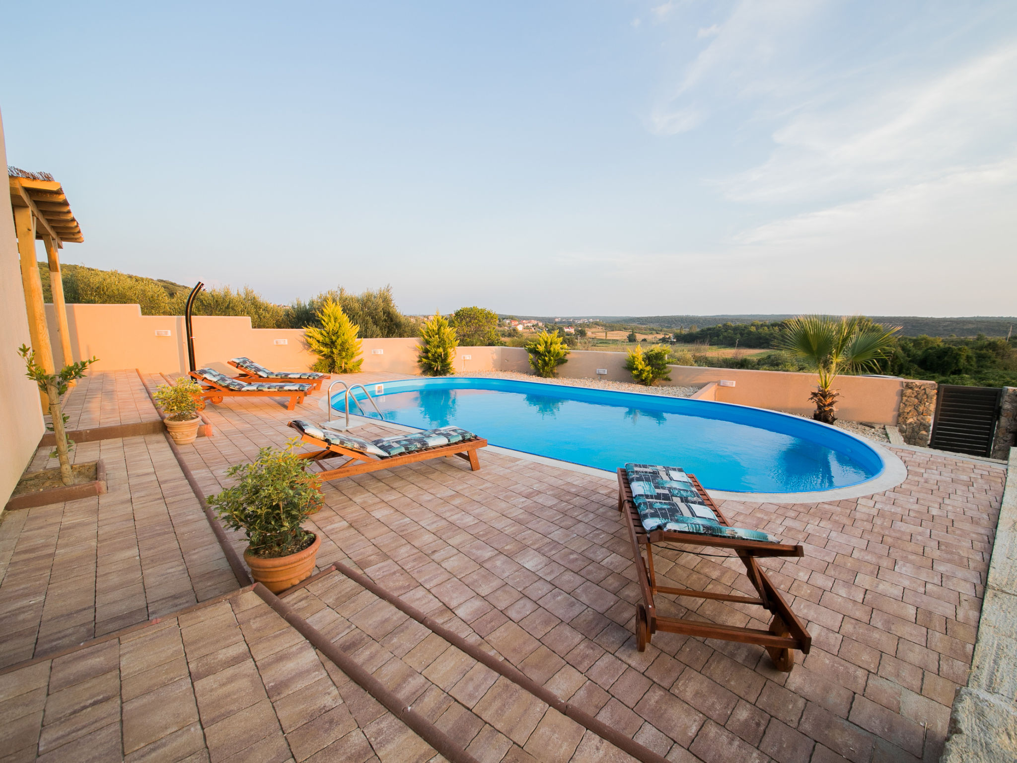 Photo 1 - Maison de 2 chambres à Ražanac avec piscine privée et vues à la mer