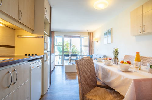 Photo 3 - Appartement de 2 chambres à Saint-Raphaël avec piscine et jardin