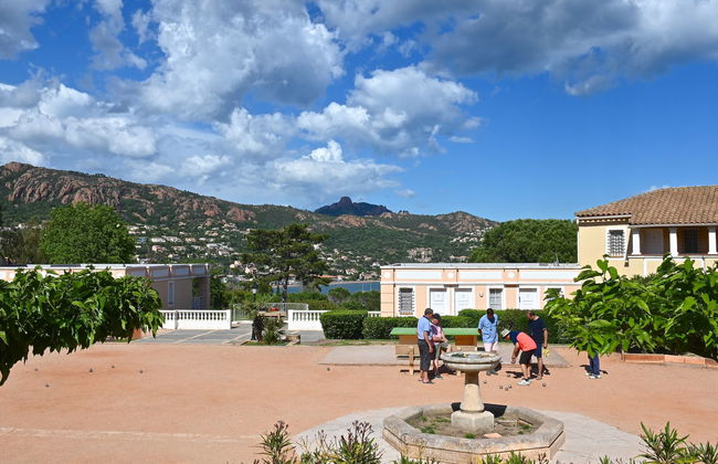 Appartement de 2 chambres à Saint-Raphaël avec piscine et jardin - Photo 34