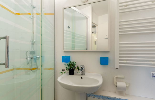Appartement de 2 chambres à Saint-Raphaël avec piscine et jardin - Photo 14