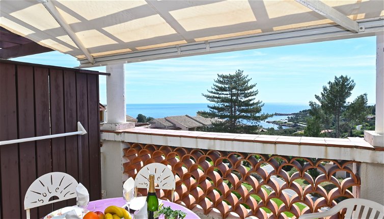 Foto 1 - Apartamento de 2 quartos em Saint-Raphaël com piscina e vistas do mar