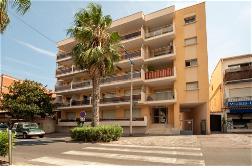 Photo 15 - Apartment in Cavalaire-sur-Mer with sea view