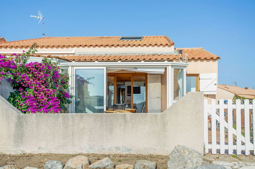 Photo 6 - Maison de 1 chambre à Gruissan avec terrasse et vues à la mer