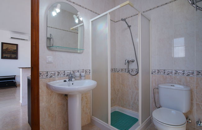 5 bedroom House in Benitachell with private pool and garden - Photo 14