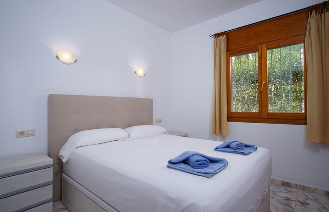 5 bedroom House in Benitachell with private pool and garden - Photo 8