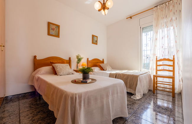 Antonella - Photo 23