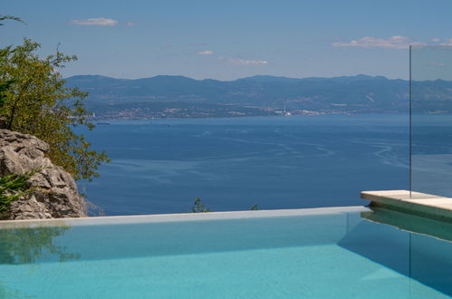 Photo 46 - Maison de 4 chambres à Lovran avec piscine privée et vues à la mer