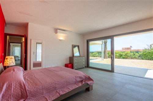 Foto 14 - Casa con 4 camere da letto a Cavalaire-sur-Mer con giardino e vista mare