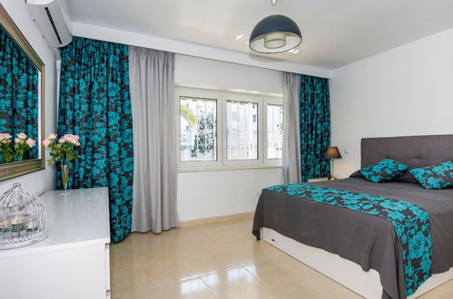 Foto 16 - Apartamento de 3 habitaciones en Torremolinos con jardín y vistas al mar