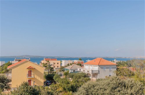 Foto 17 - Apartamento de 1 habitación en Privlaka con jardín y vistas al mar