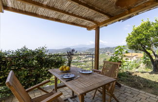 Photo 2 - Maison de 1 chambre à Vallebona avec jardin et terrasse