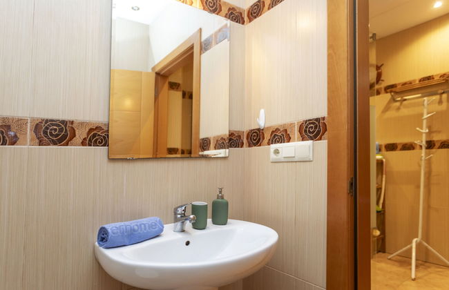 6 bedroom House in l'Ametlla de Mar with private pool and garden - Photo 15