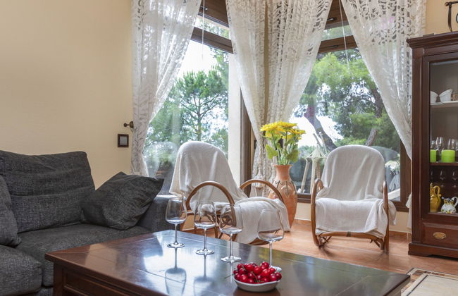 6 bedroom House in l'Ametlla de Mar with private pool and garden - Photo 9