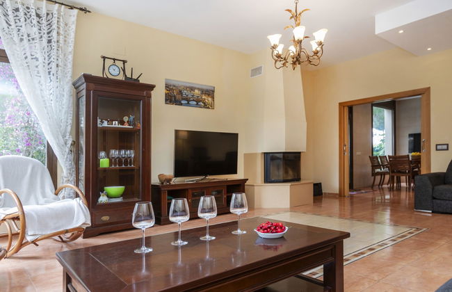 6 bedroom House in l'Ametlla de Mar with private pool and garden - Photo 7