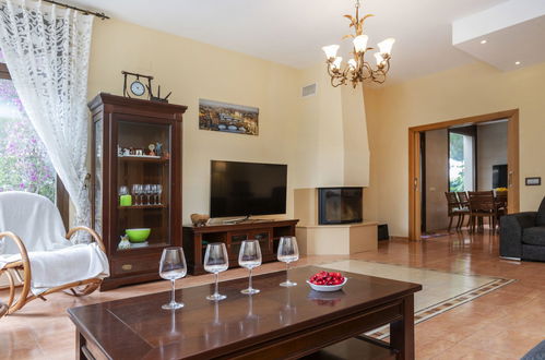 Photo 7 - 5 bedroom House in l'Ametlla de Mar with private pool and garden