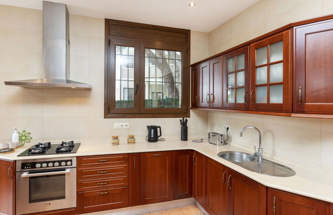 6 bedroom House in l'Ametlla de Mar with private pool and garden - Photo 4