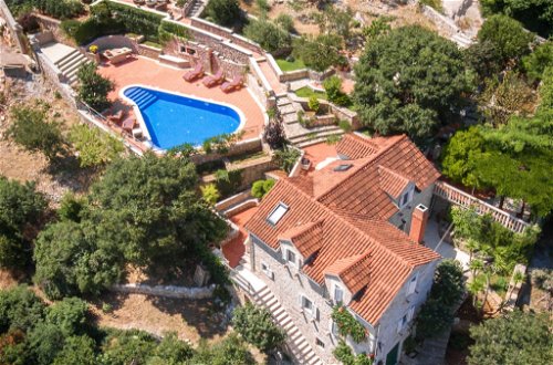 Foto 11 - Casa de 4 quartos em Milna com piscina privada e vistas do mar