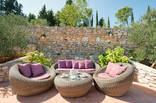 Photo 3 - Maison de 4 chambres à Milna avec piscine privée et terrasse