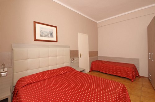Foto 4 - Apartment mit 1 Schlafzimmer in Soiano del Lago mit schwimmbad und blick auf die berge