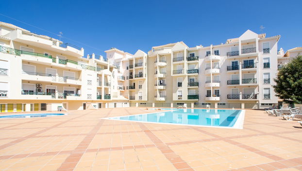 Apartamento de 3 quartos em Silves com piscina e terraço - Foto 2