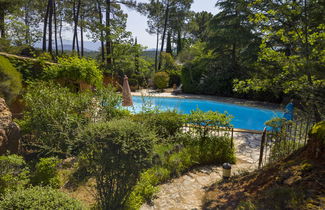 Foto 2 - Haus mit 6 Schlafzimmern in Roussillon mit privater pool und garten