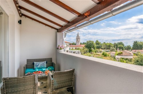 Photo 3 - Appartement de 3 chambres à Marčana avec terrasse et vues à la mer