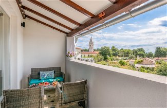 Photo 3 - Appartement de 3 chambres à Marčana avec terrasse et vues à la mer