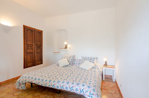 Foto 15 - Apartamento de 2 quartos em Roquebrune-sur-Argens com piscina e jardim