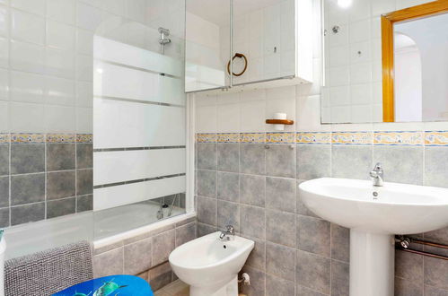 Photo 13 - 2 bedroom Apartment in Torrevieja with swimming pool