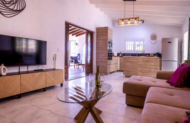 Casa de 4 quartos em Pego com piscina privada e jardim - Foto 4