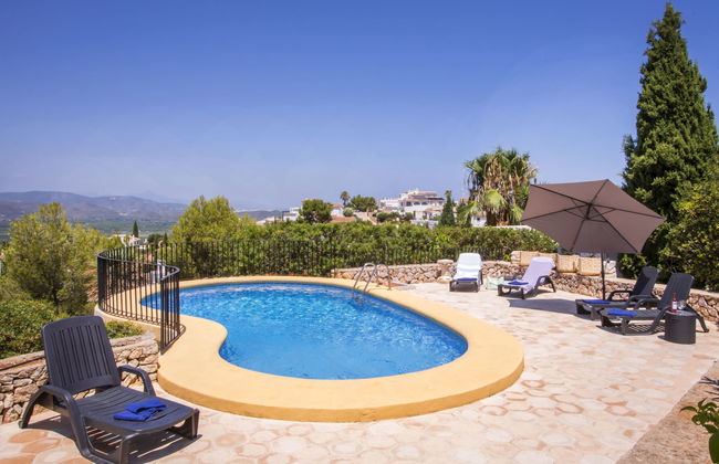Casa de 4 quartos em Pego com piscina privada e jardim - Foto 29
