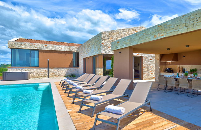 Casa de 7 quartos em Brtonigla com piscina privada e jardim - Foto 3