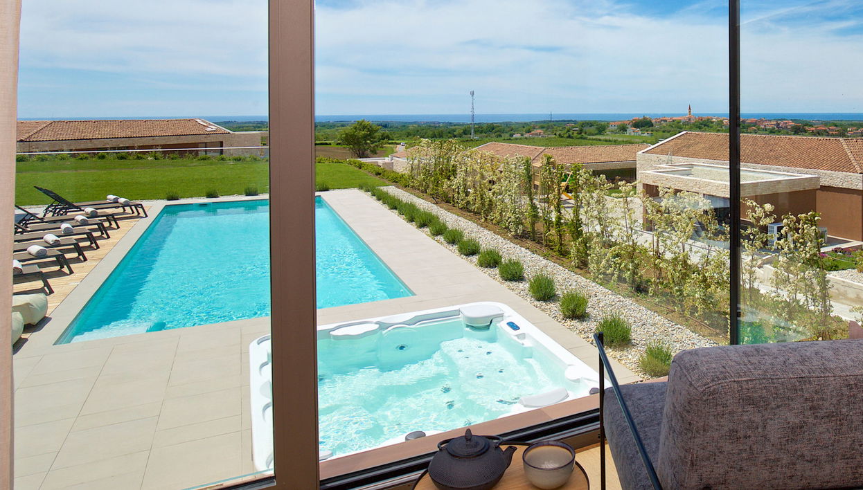 Maison de 7 chambres à Brtonigla avec piscine privée et jardin - Photo 1