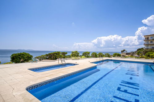 Photo 1 - Appartement de 2 chambres à Roses avec piscine et vues à la mer