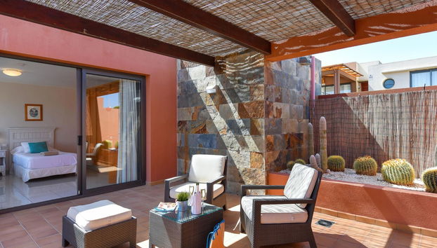 3 bedroom House in San Bartolomé de Tirajana with private pool and garden - Photo 4