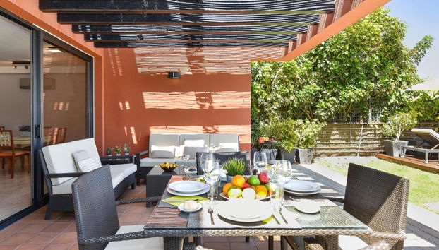 3 bedroom House in San Bartolomé de Tirajana with private pool and garden - Photo 2