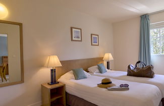 Foto 5 - Apartment mit 1 Schlafzimmer in Saint-Malo mit schwimmbad und garten