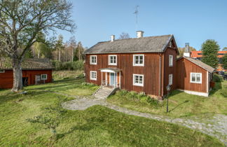 Foto 1 - Casa de 4 habitaciones en Norberg con jardín y terraza