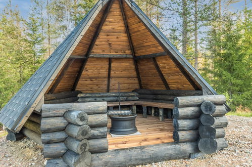 Foto 5 - Casa de 2 habitaciones en Rovaniemi con sauna y vistas a la montaña