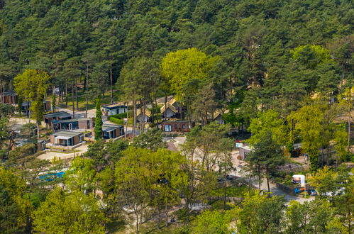 Foto 15 - Casa con 3 camere da letto a Zutendaal con piscina e terrazza