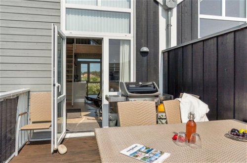 Foto 16 - Appartamento con 3 camere da letto a Løkken con terrazza