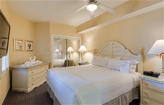 Foto 3 - Appartamento con 1 camera da letto a Fort Myers Beach con piscina e vista mare