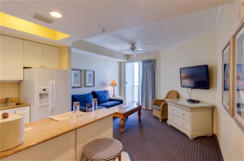 Foto 1 - Appartamento con 1 camera da letto a Fort Myers Beach con piscina e vista mare