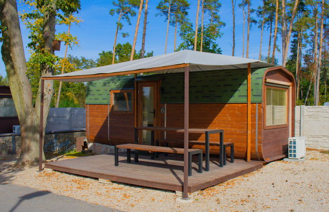 Casa de 1 quarto em Hradec Kralove com jardim - Foto 1