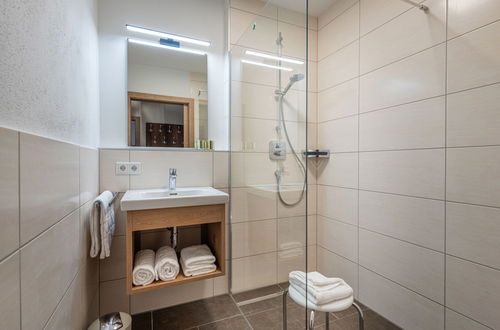 Photo 10 - Appartement de 2 chambres à Viehhofen avec piscine et jardin